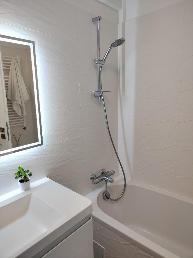 The Views Apartment Sibiu Bagian luar foto